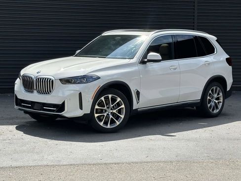 Used 2025 BMW X5 xDrive40i w/ Premium Package AWD/4WD image 1