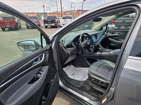 Used 2019 Buick Enclave Essence AWD/4WD image 21