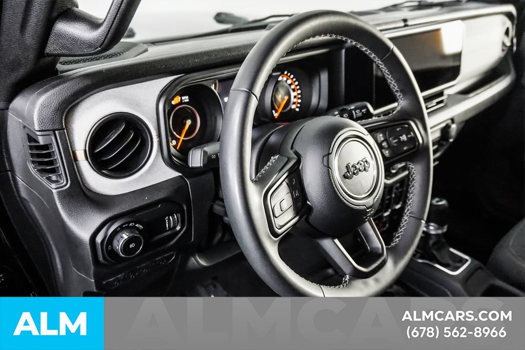Used 2025 Jeep Wrangler Unlimited Sport AWD/4WD image 33