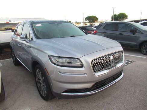 Used 2022 Lincoln Nautilus Reserve w/ Equipment Group 201A AWD/4WD image 1