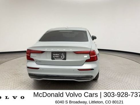 Certified 2024 Volvo S60 T8 Ultimate AWD/4WD image 3