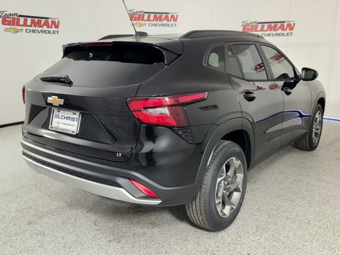 New 2026 Chevrolet Trax LT w/ Driver Confidence Package FWD image 6
