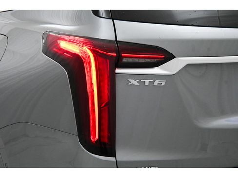 Certified 2024 Cadillac XT6 Premium Luxury w/ Technology Package AWD/4WD image 28