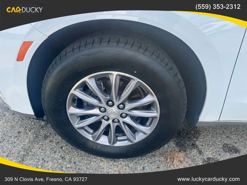 Used 2022 Buick Enclave Essence image 28