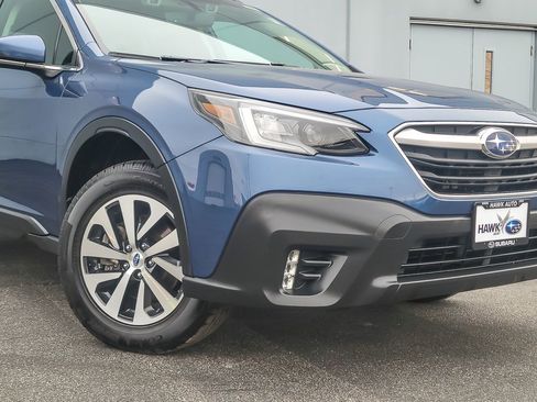 Certified 2020 Subaru Outback Premium image 2