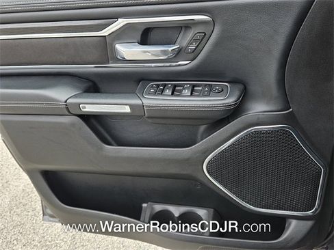Used 2024 RAM 1500 Laramie image 32