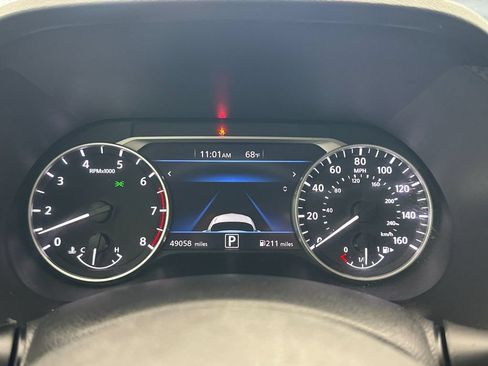 Used 2024 Nissan Sentra SV FWD image 22