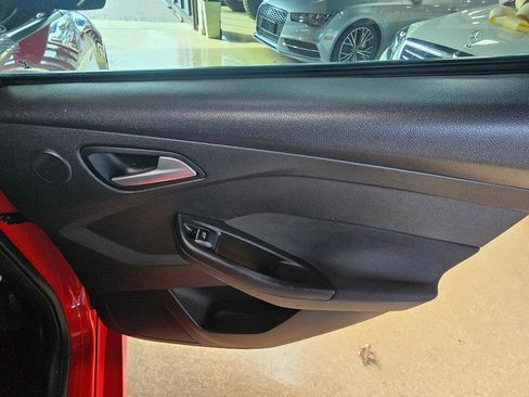 Used 2014 Ford Focus ST w/ Equipment Group 202A image 13