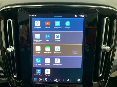 Certified 2023 Volvo XC40 B5 Plus w/ Driver Assist Package image 20