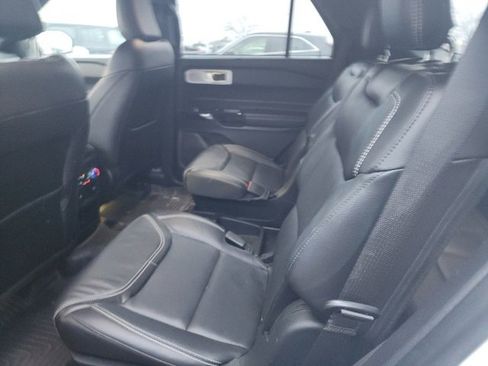 Used 2021 Ford Explorer ST w/ Equipment Group 401A image 8