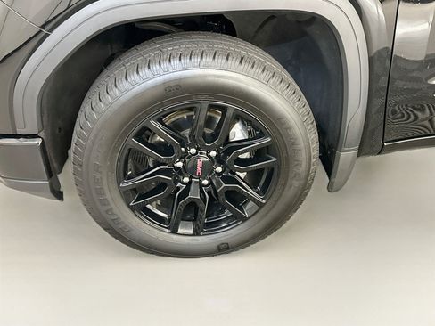 Used 2024 GMC Sierra 1500 Pro w/ Graphite Edition AWD/4WD image 11