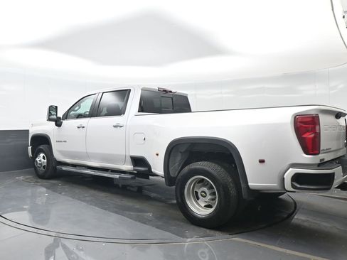 Used 2023 Chevrolet Silverado 3500 High Country image 4