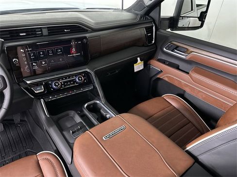 New 2026 GMC Sierra 2500 Denali Ultimate image 36