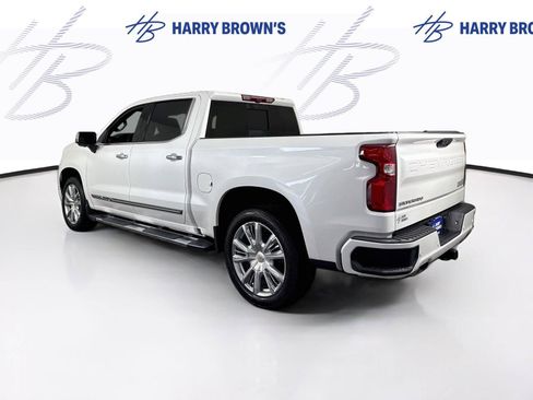 Used 2024 Chevrolet Silverado 1500 High Country w/ High Country Premium Package AWD/4WD image 30