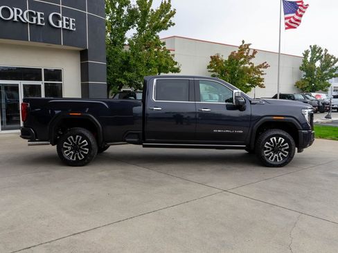 New 2026 GMC Sierra 3500 Denali Ultimate image 8