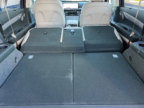 New 2026 Genesis GV80 2.5T Advanced image 19