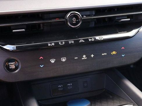 Used 2026 Nissan Murano SV AWD/4WD image 19