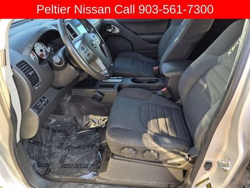 Used 2018 Nissan Frontier PRO-4X AWD/4WD image 17