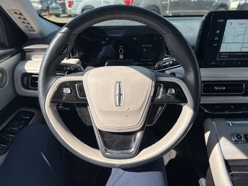 Used 2025 Lincoln Aviator Reserve w/ Equipment Group 201A AWD/4WD image 12