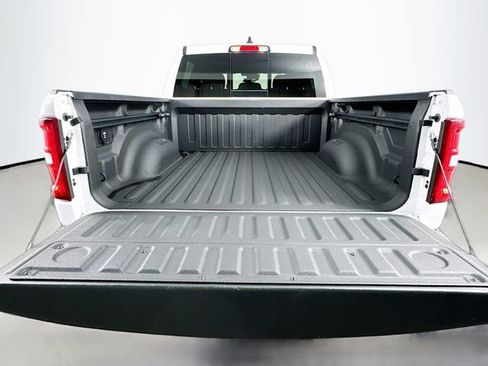 Used 2025 RAM 1500 Big Horn AWD/4WD image 29