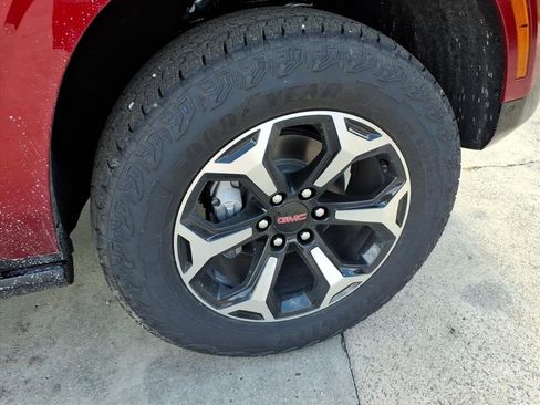 New 2026 GMC Yukon XL AT4 w/ AT4 Premium Package image 9