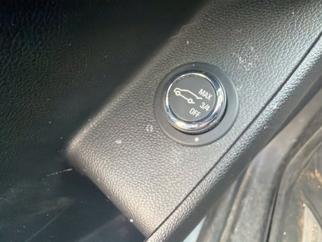 Used 2020 Chevrolet Traverse LT FWD image 14