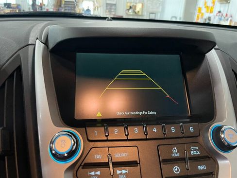 Used 2016 Chevrolet Equinox LT w/ LT Convenience Package image 12