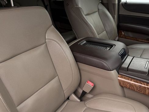 Used 2016 Chevrolet Tahoe LTZ AWD/4WD image 46