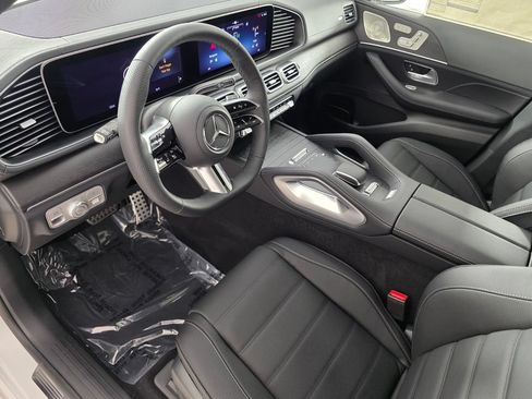 New 2026 Mercedes-Benz GLS 450 4MATIC image 7