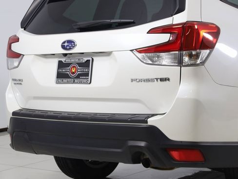 Used 2023 Subaru Forester Premium image 43