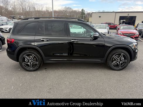 New 2026 Mercedes-Benz GLB 250 4MATIC image 8
