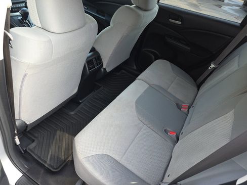 Used 2016 Honda CR-V SE image 12