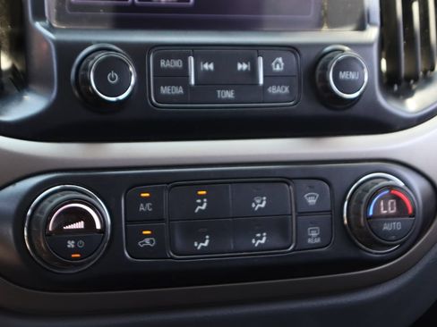 Used 2016 Chevrolet Colorado Z71 AWD/4WD image 33