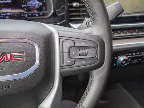 Used 2025 GMC Sierra 1500 SLT AWD/4WD image 21