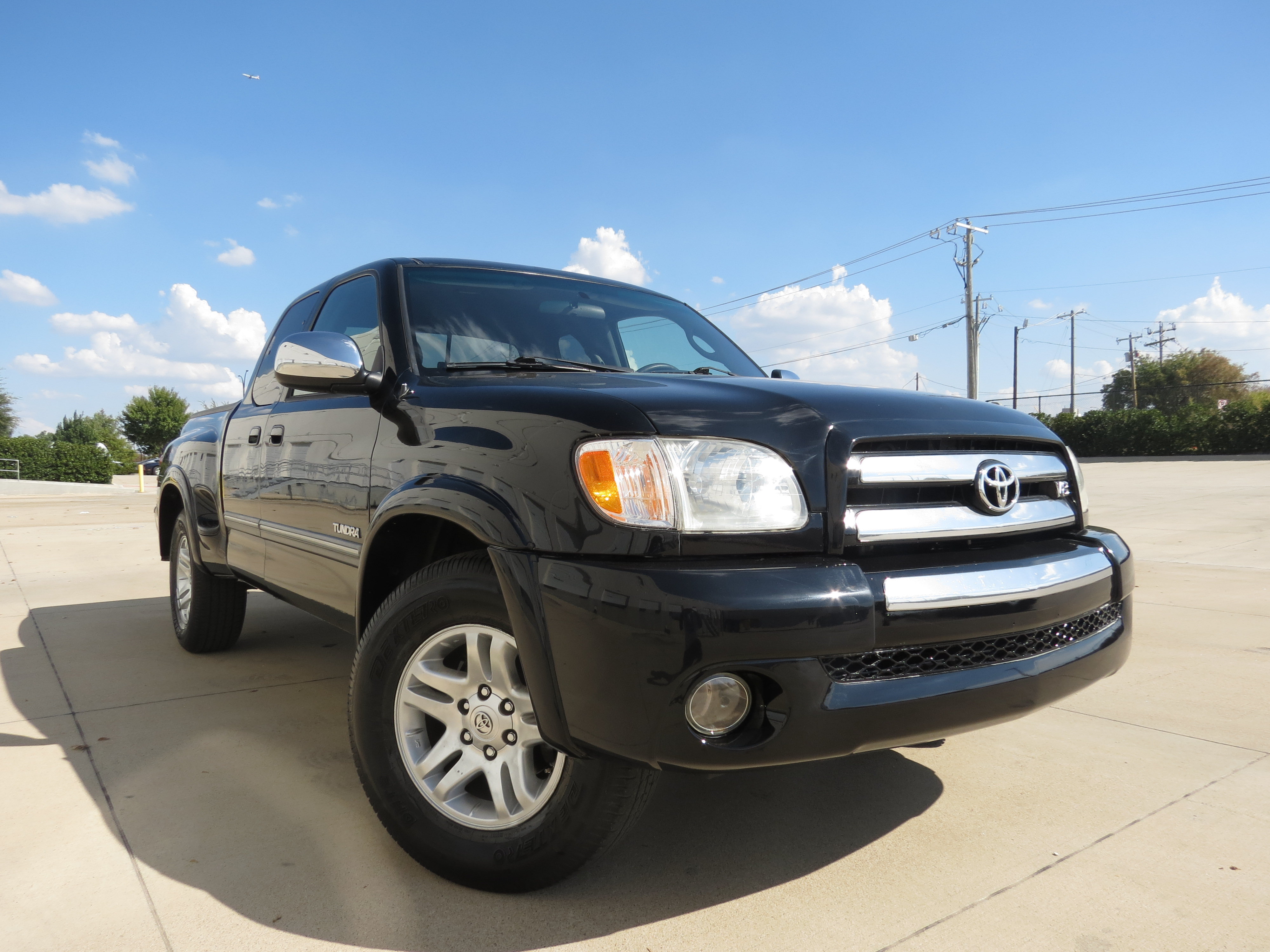 Used 2004 Toyota Tundra SR5 RWD image 2