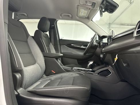 Used 2024 Chevrolet TrailBlazer LT w/ Convenience Package AWD/4WD image 16