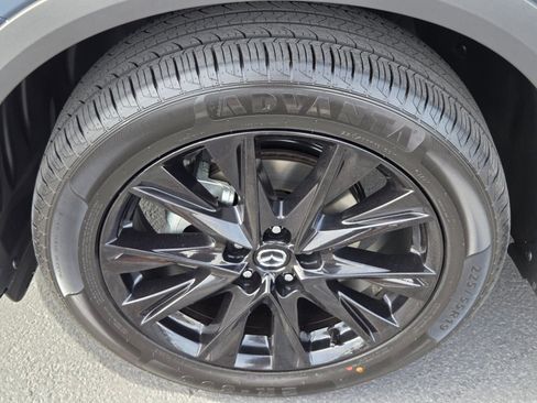 Used 2024 MAZDA CX-5 Carbon Edition image 9