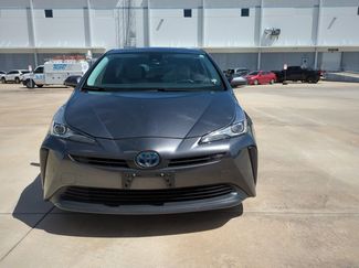 Certified 2019 Toyota Prius LE FWD video 2