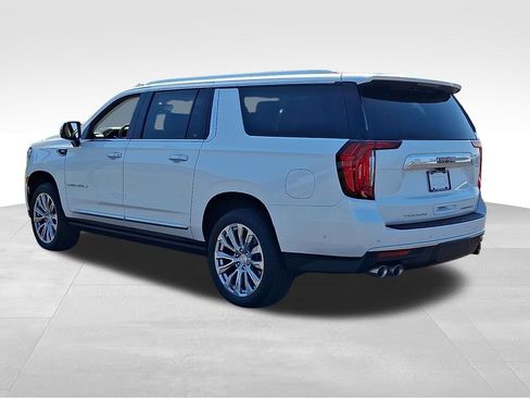 Used 2024 GMC Yukon XL Denali w/ Denali Reserve Package AWD/4WD image 4