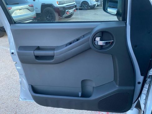 Used 2012 Nissan Xterra S image 30