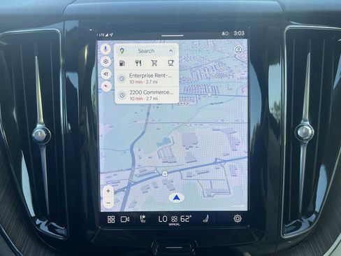 Used 2022 Volvo XC60 B5 Momentum w/ Advanced Package image 7