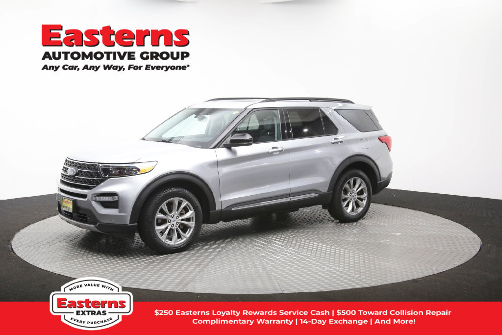 Used 2023 Ford Explorer XLT w/ Equipment Group 202A AWD/4WD image 59