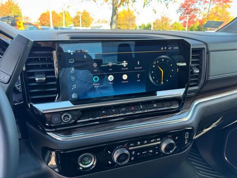 Used 2023 Chevrolet Silverado 1500 LT image 14