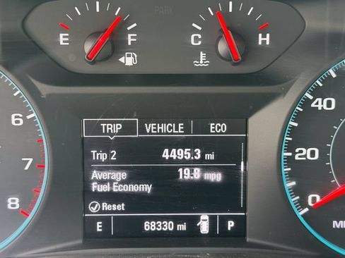 Used 2021 Chevrolet Traverse LS FWD image 12