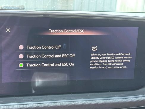 Used 2025 Buick Envista Avenir FWD image 65