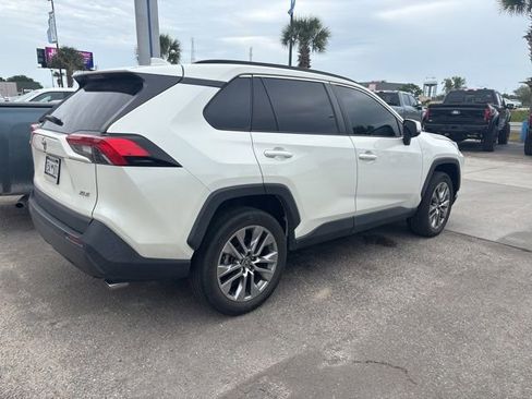 Used 2022 Toyota RAV4 XLE Premium FWD image 3