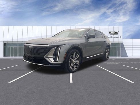 Certified 2024 Cadillac Lyriq Luxury image 4