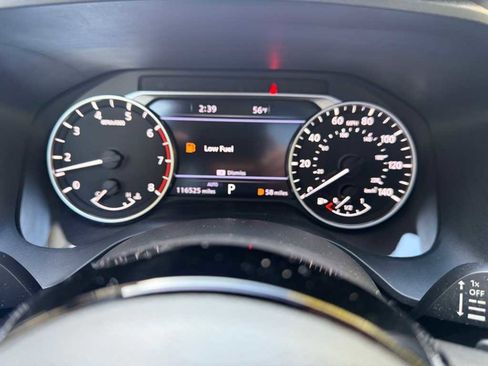 Used 2022 Nissan Rogue SL w/ SL Premium Package image 3