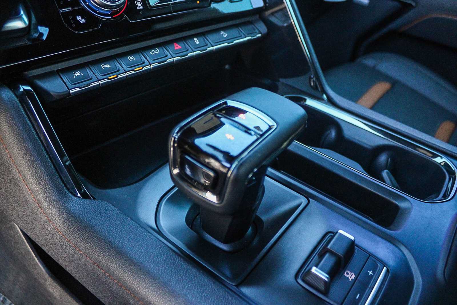 Used 2025 GMC Sierra 1500 AT4 AWD/4WD image 19