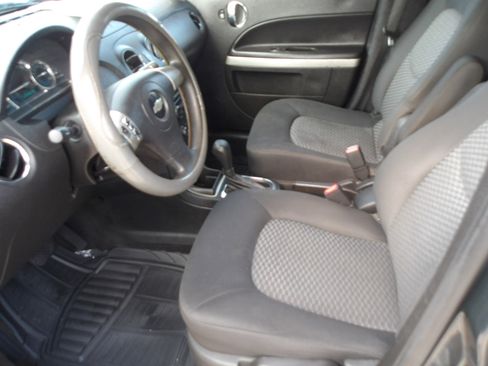 Used 2010 Chevrolet HHR LS image 19